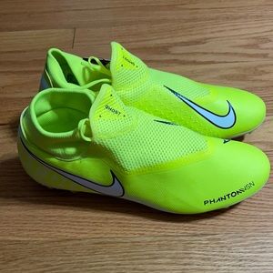 Nike Dynamic Fit - Ghost Lace Men’s Soccer Cleats